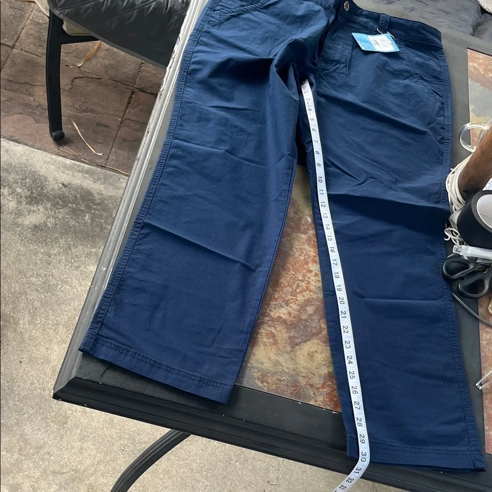 Columbia Men's Deep Blue Chinos active pants 36 x 30 nwt